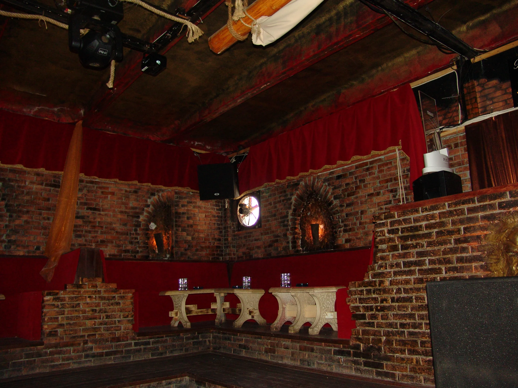 Club Captain Mondy'S Jupiter - professional audio project photo