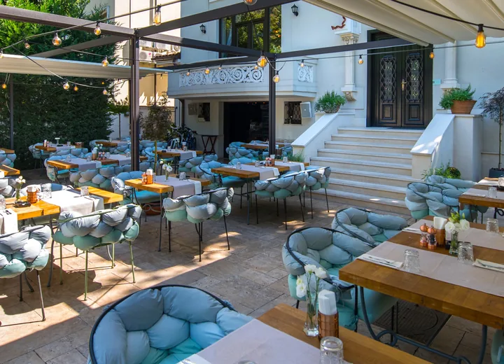 Fior DI Poesia Bucuresti - attached location photo
