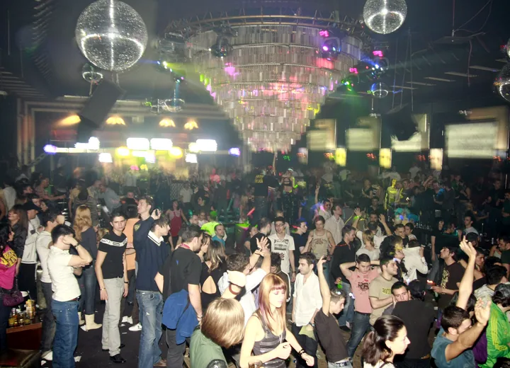Kristal Glam Club - high-resolution location photo 01