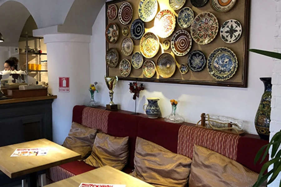 LA Mama Bucuresti - attached location photo