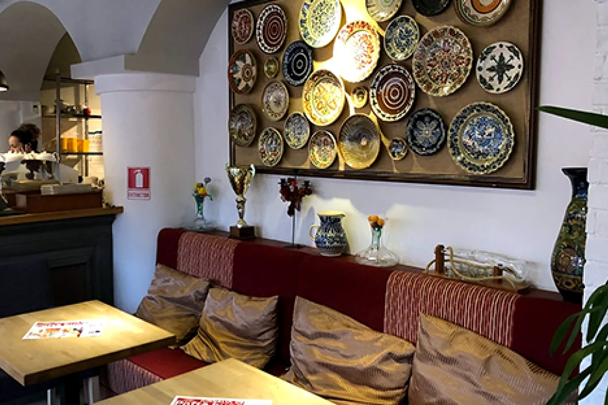 LA Mama Bucuresti - location photo