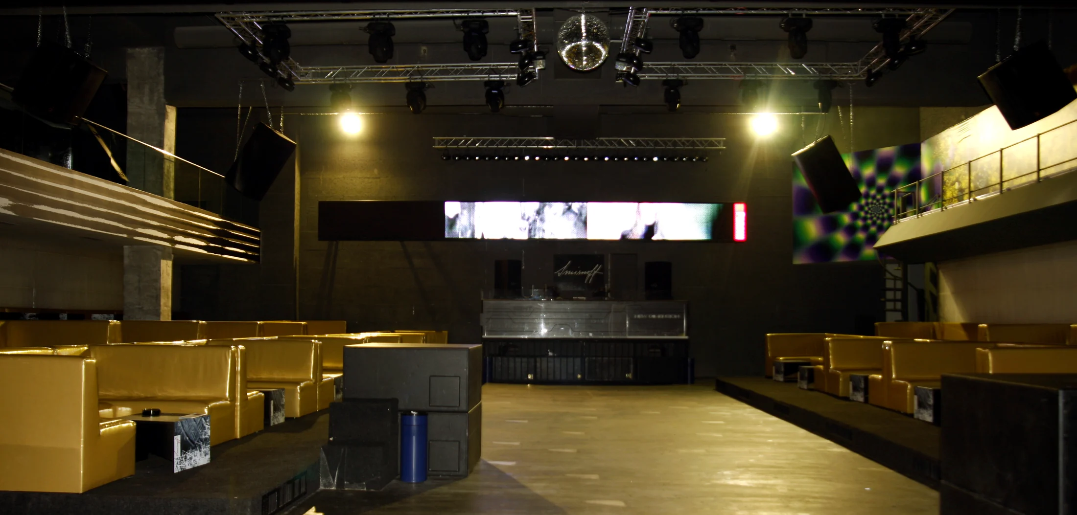 La Mania - high-resolution location photo 09