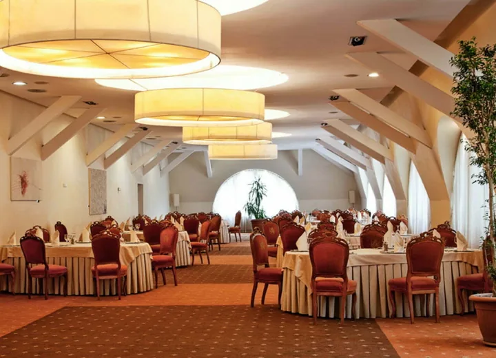 MC Moni'S Bucuresti - attached location photo